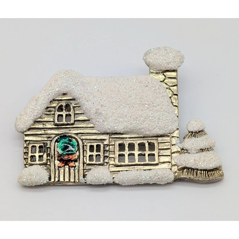 VTG Christmas Winter Home Snow Brooch Pin Enamel Gold Tone